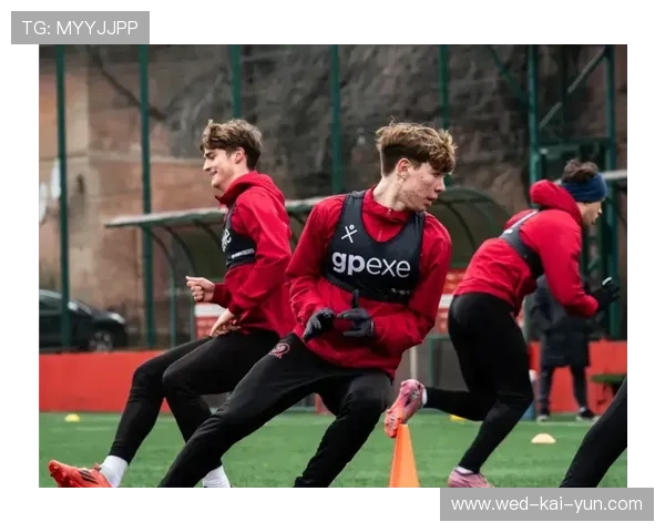 球员日常：训练、休闲与生活点滴揭秘，球员每天都要训练吗